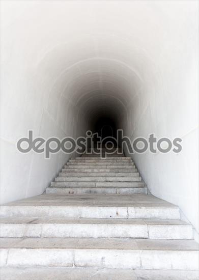 Architektura,Schody, Staircase - depositphotos_55209421-Marble-staircase-leading-to-dark.jpg
