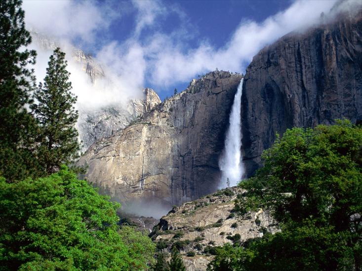 Galeria - Upper Yosemite Falls, Yosemite National Park, Ca.jpg